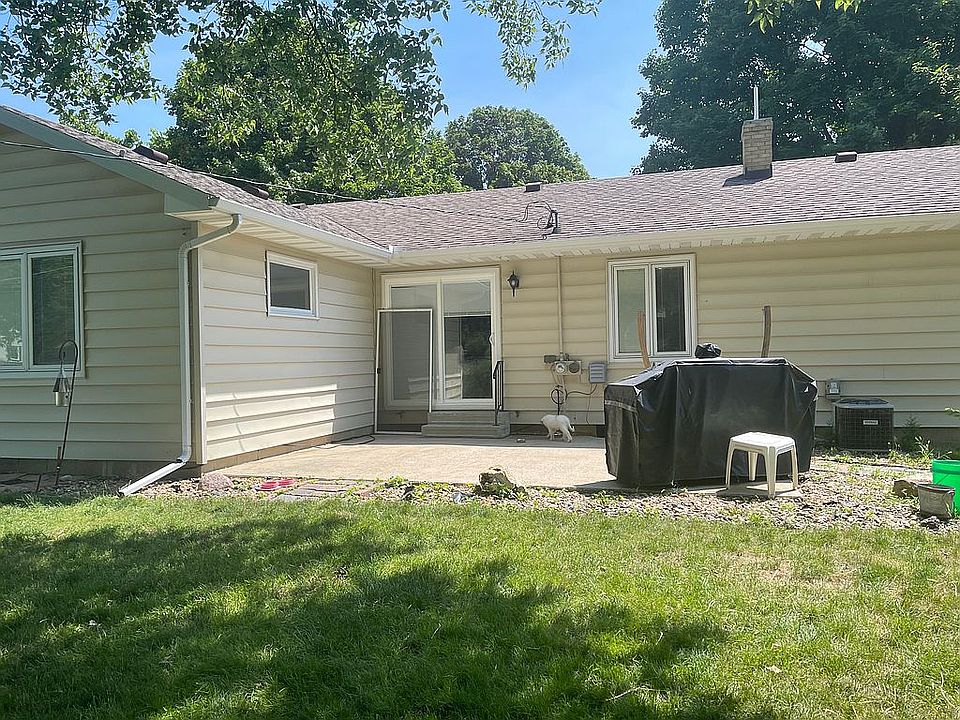 1006 Donnick St, Minonk, IL 61760 Zillow