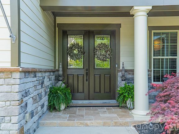 5th image of 2077 Tatton Hall Rd