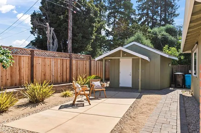 2802 Sycamore Way — Photo 11