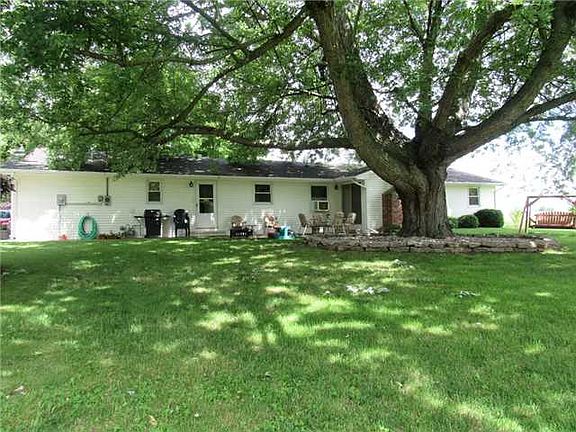 5th image of 106 Greenlawn Dr