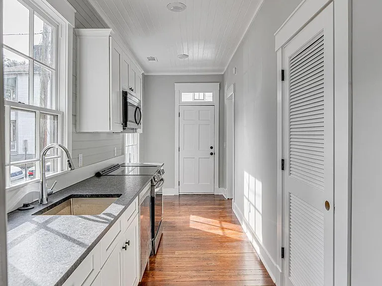 508 Kline St — Photo 3