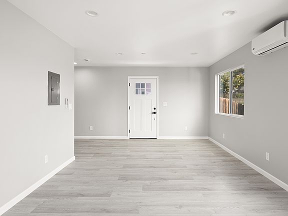 3rd image of 1883-91 Coolidge St #11321382