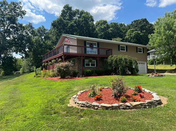 57 Hartford Dr, Lucasville, OH 45648