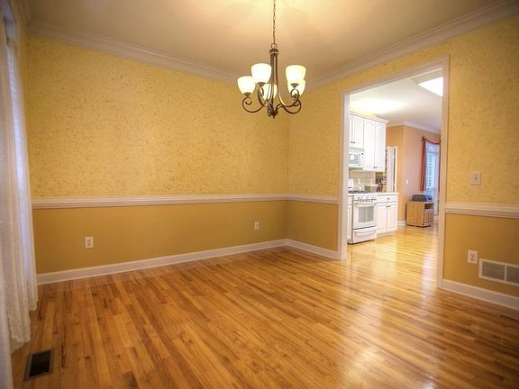 5th image of 5778 Wembley Dr