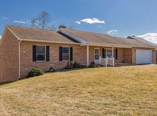 1396 Bluewater Rd, Harrisonburg, VA 22801