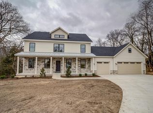 8520 Dunmore Ct SE, Ada, MI 49301