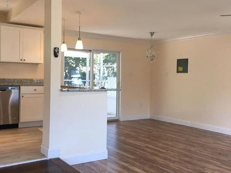 538 Nebraska Ave — Photo 5