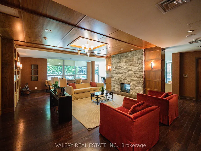 1055 Southdown Rd #201 — Photo 35