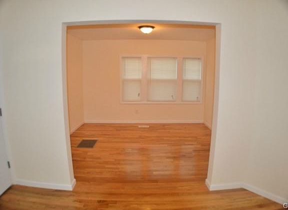 5th image of 58 Rocton Ave
