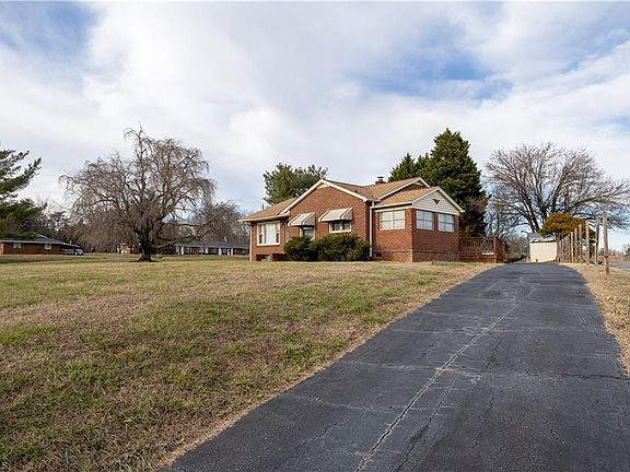 5th image of 310 Fred Sink Rd