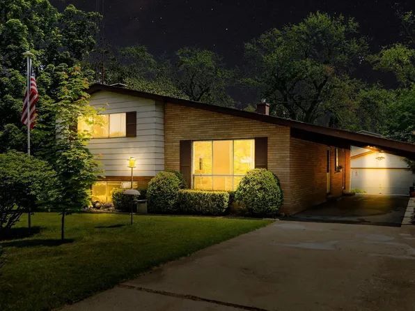 11915 256th AVENUE, Trevor, WI 53179