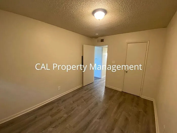 938 Illinois Ave #18 — Photo 5