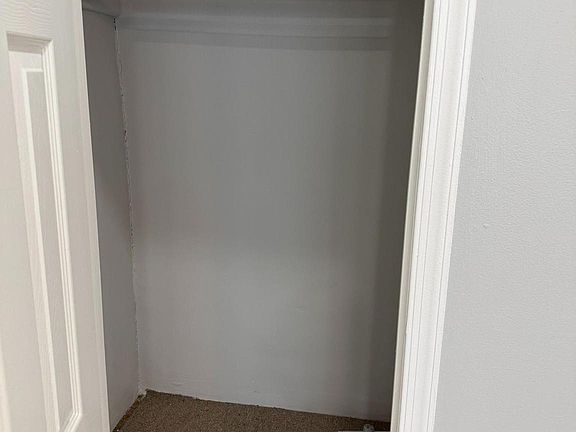 5th image of 2516 S Broad St #2F