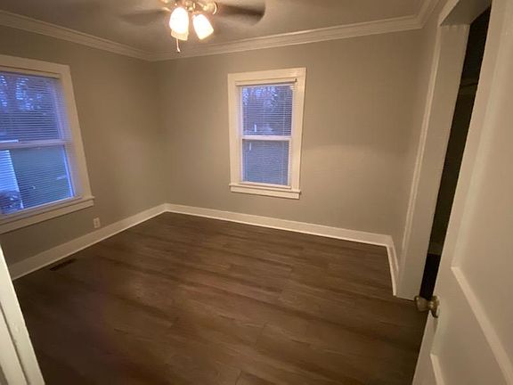 5th image of 308 1st Ave SE