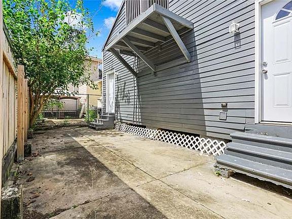 5th image of 1580 N Miro St