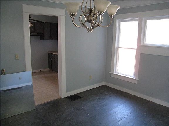 5th image of 756 E 26th St