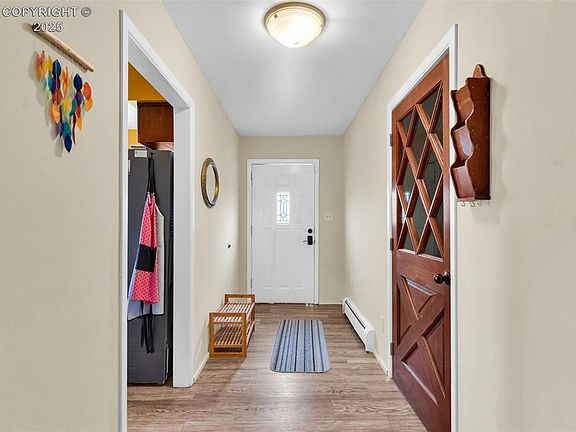 5th image of 418 Hazel Ave