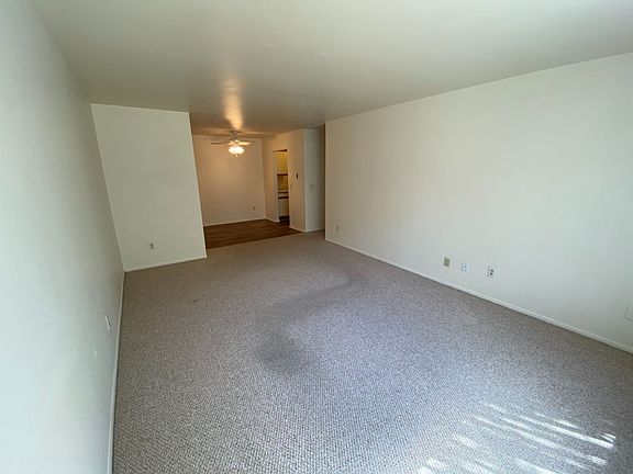 2nd image of 209 E Market St APT 211