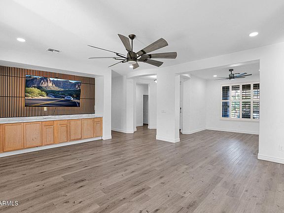 4th image of 15343 W VENTURA Street