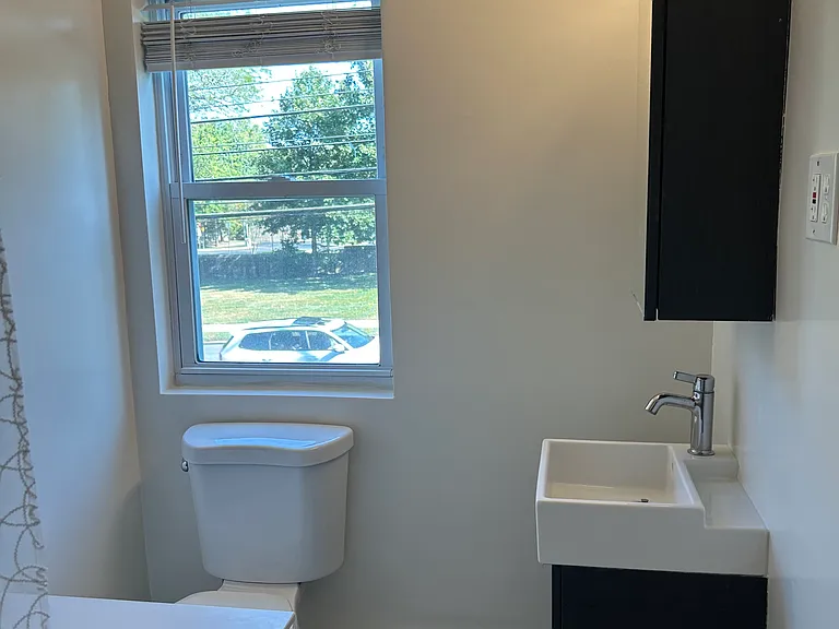 Modern Bathroom