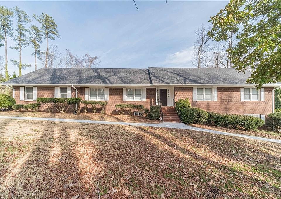 1st image of 492 New Hope Rd