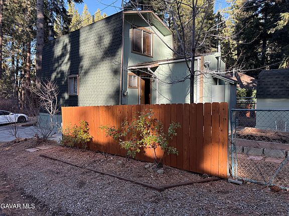 3rd image of 42697 La Cerena Ave