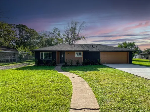 3811 Anna Ct, Santa Fe, TX 77517