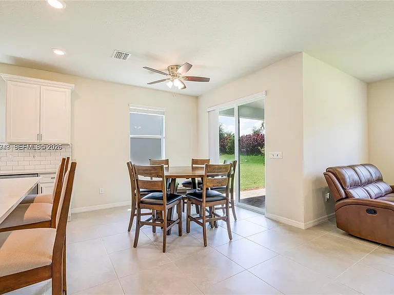 12300 SW Myrtle Oak Dr — Photo 7