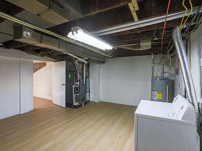 6426 Odonnell St — Photo 38