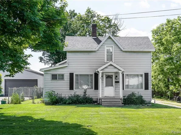 11334 West St, Grand Blanc, MI 48439