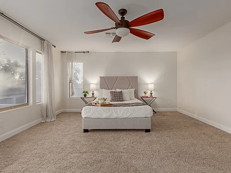 563 E Krista Way — Photo 23