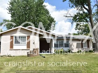 2890 Sussex Dr, Florissant, MO