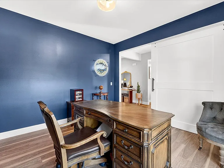 415 Filipp Ln — Photo 15