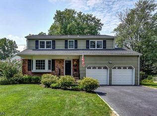 10 Willow Grove Pkwy, Westfield, NJ 07090