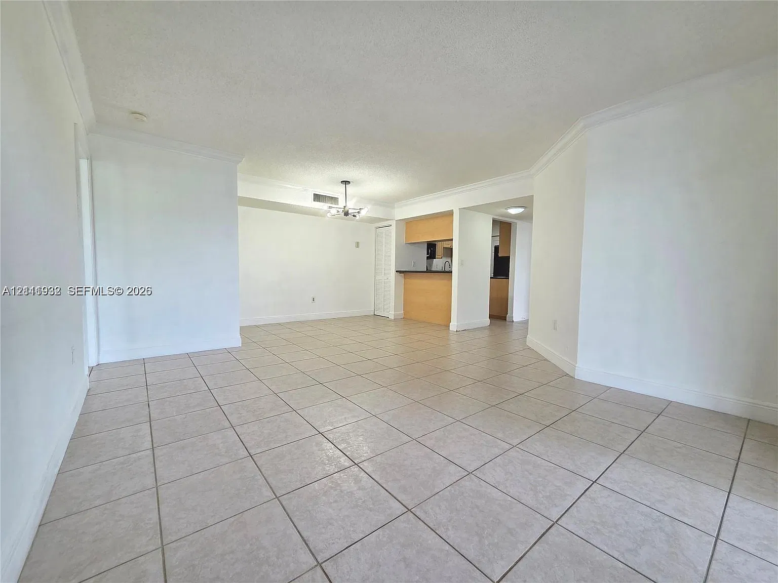 10765 SW 108th Ave — Photo 4