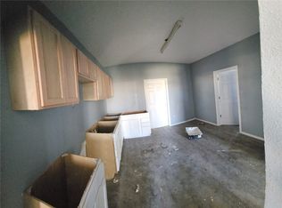 605 W Washington Ave, Navasota, TX 77868