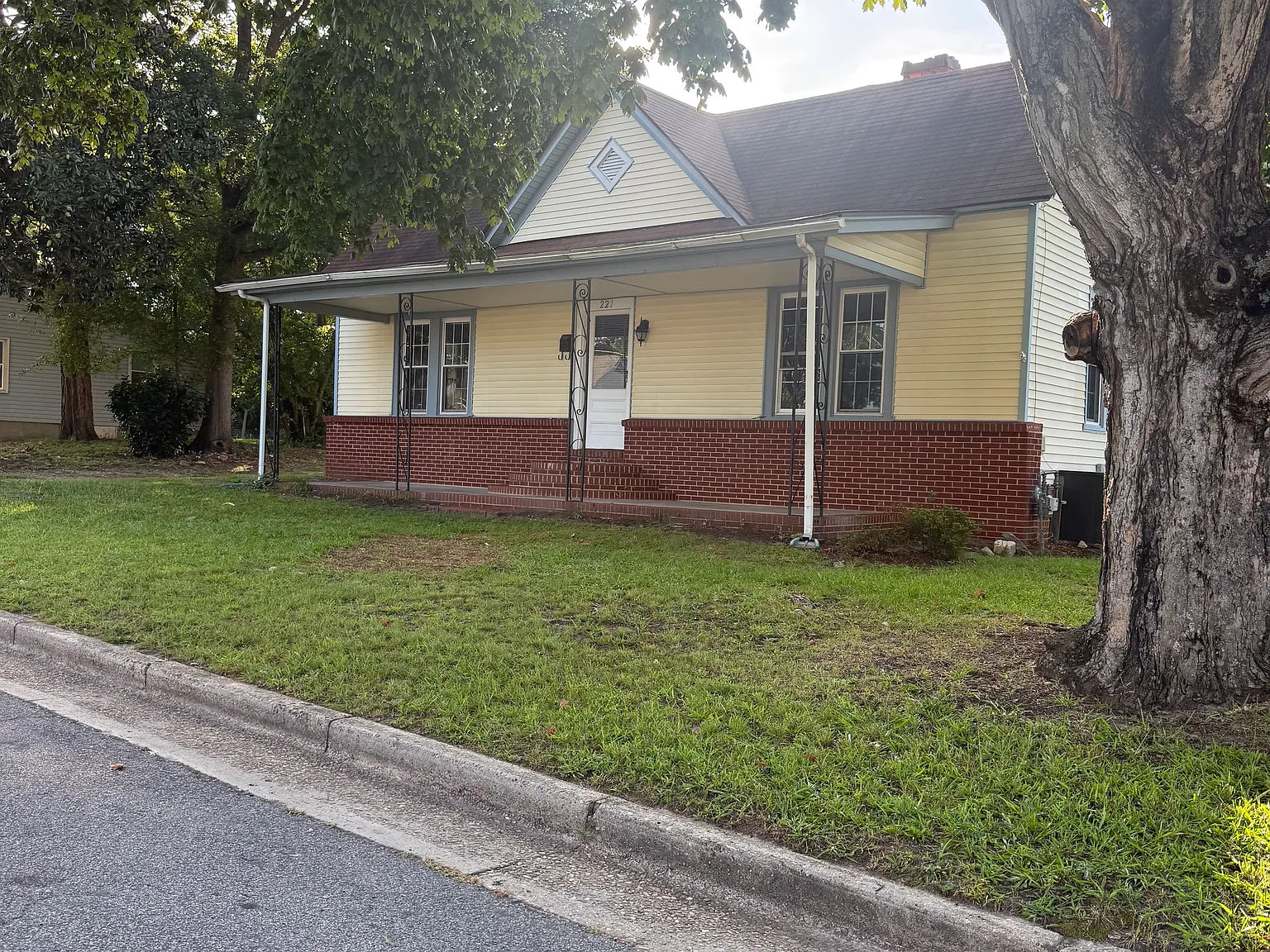 2 bed, 1232 sqft, $1,595 — Photo 4