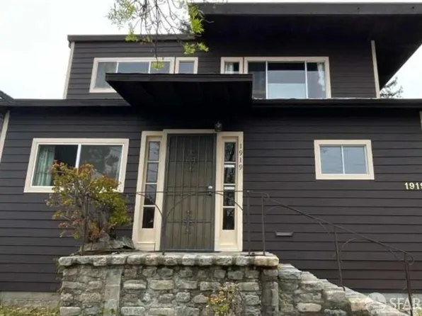 1919 Oregon St, Berkeley, CA 94703