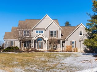 39W310 Cranston Rd, St Charles, IL 60175