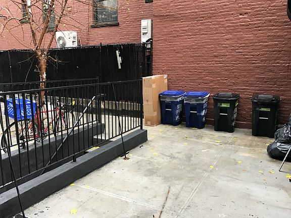 3rd image of 580 Park Pl #1B