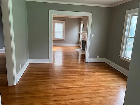 1906-08 Midland Ave #2
