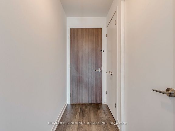 5th image of 560 King St W #519