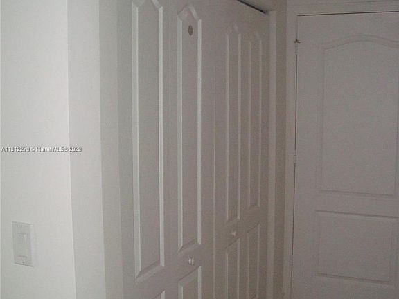 5th image of 117 NW 42nd Ave APT 1609
