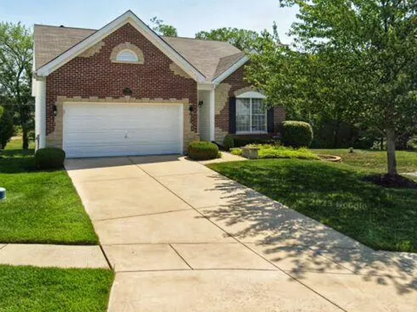 734 River Glen Dr, O'Fallon, MO 63368