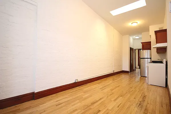 Rented by Compass | media 18