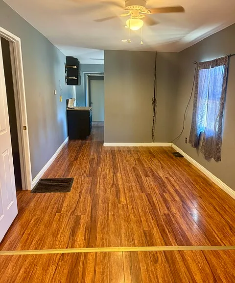 814 Fresno St — Photo 5
