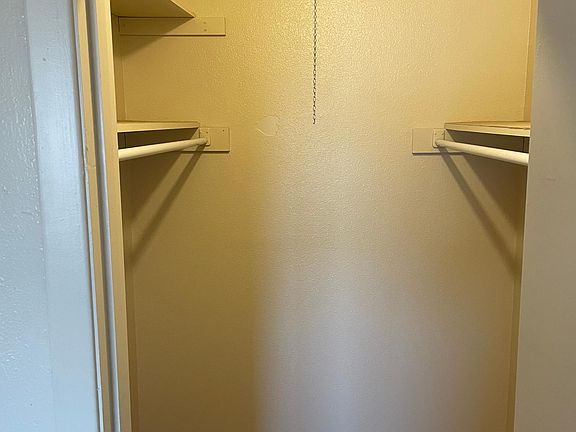 5th image of 3412 Willowrun Dr APT D