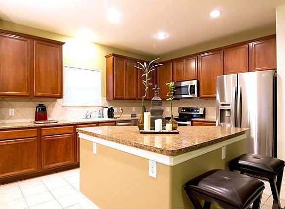 2nd image of 10212 English Oak Dr