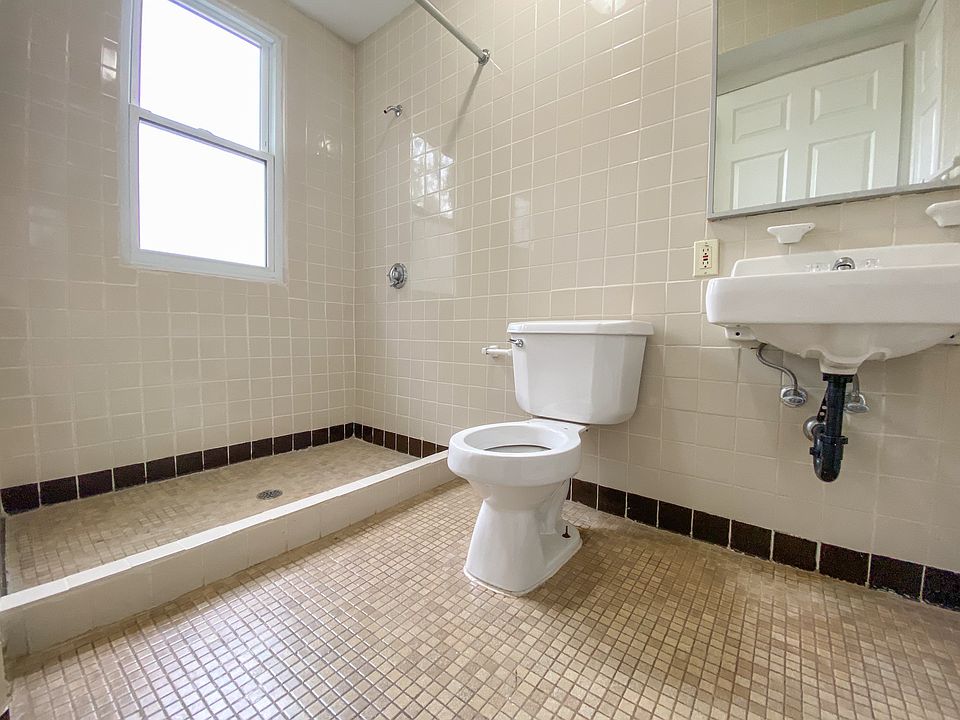 1st image of 37-39 Dorothy St #10