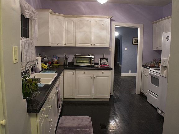 4th image of 303 S 23rd St